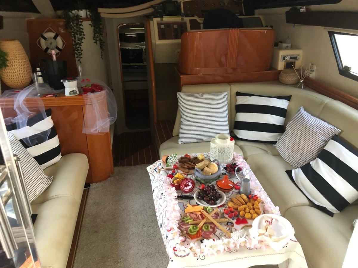 ホテル Aquadouro Yacht Radames - Sleep Boat Experience カステロ・デ・パイヴァ エクステリア 写真