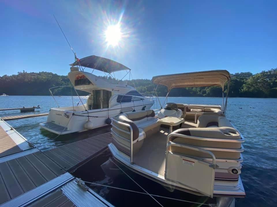 ホテル Aquadouro Yacht Radames - Sleep Boat Experience カステロ・デ・パイヴァ エクステリア 写真