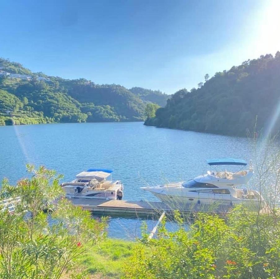 ホテル Aquadouro Yacht Radames - Sleep Boat Experience カステロ・デ・パイヴァ エクステリア 写真